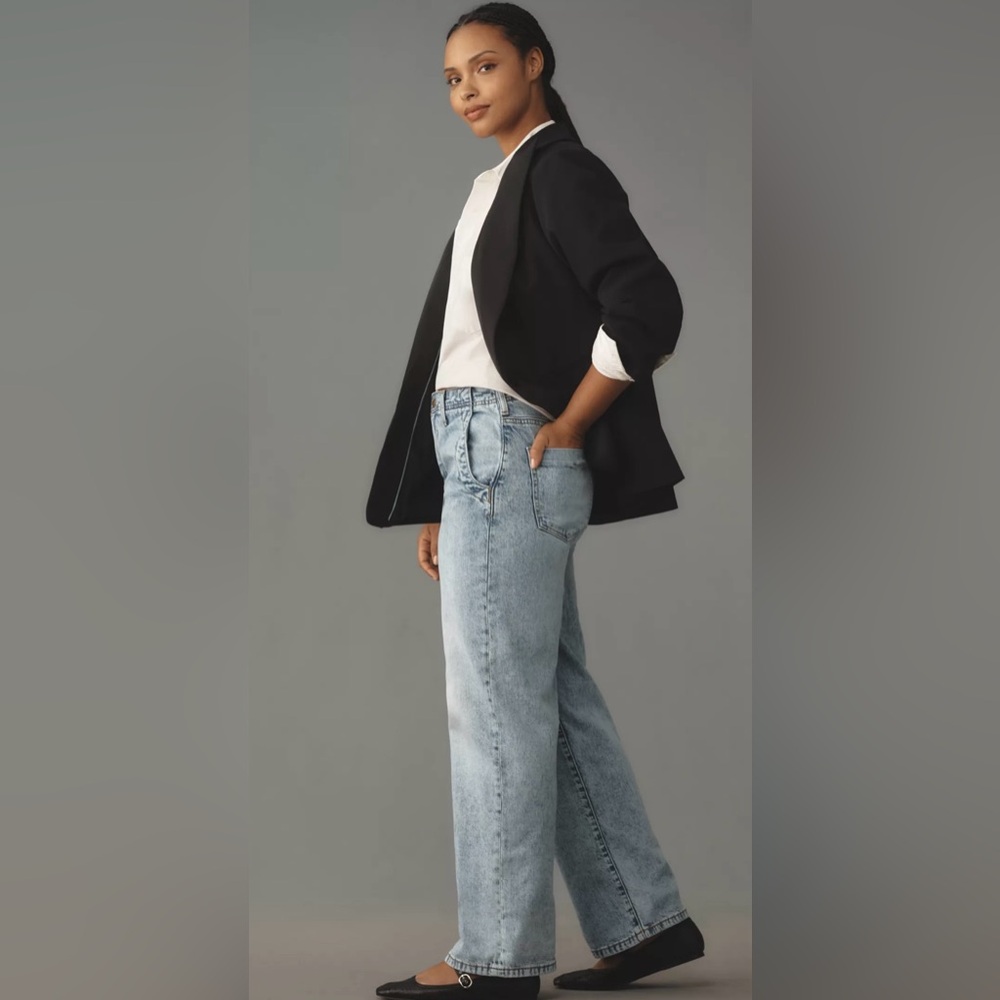 Pilcro mid rise wide leg jean size 27